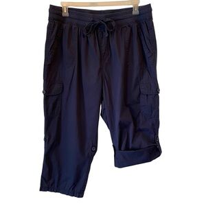 Woman Within plus size 18W Dark Blue Cargo Roll Tab pull on Capri's Pants